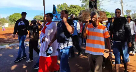 Celebra&ccedil;&atilde;o marca o 11&ordm; dia do evento centen&aacute;rio e re&uacute;ne devotos no bairro Jardim Semin&aacute;rio