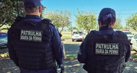 Programa se chama ''Al&eacute;m da Farda''