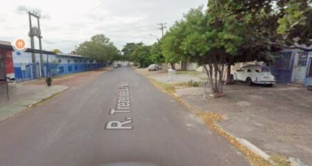 Durante as agress&otilde;es, a jovem utilizou um peda&ccedil;o de espelho para se defender e causou um corte no bra&ccedil;o da m&atilde;e 