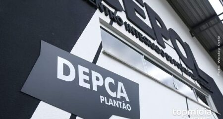Suspeito tentou fugir com mais de R$ 700 em produtos, mas foi contido a duas quadras do estabelecimento por um policial
