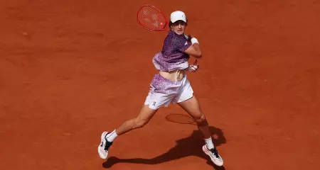 Por 3 sets a 2, Jo&atilde;o Fonseca se classificou para as oitavas de final de Roland Garros