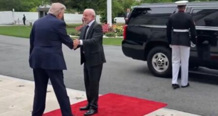 Lula chegou com atraso e pediu mudan&ccedil;as
