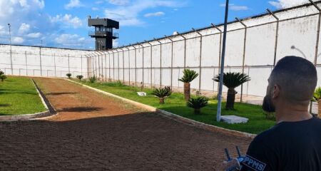 Pol&iacute;cia Penal impede arremesso de drogas