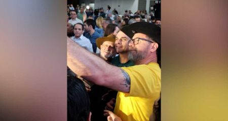 Fl&aacute;vio lamentou suspens&atilde;o de Pollon 