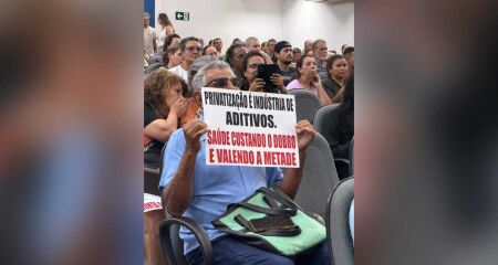 Entidades lotam C&acirc;mara contra terceiriza&ccedil;&atilde;o 