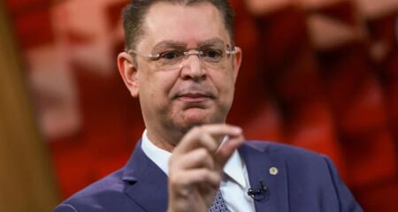 Sostenes provoca bancada da esquerda 