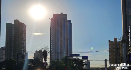 Temporais v&ecirc;m acompanhados de raios, rajadas e eventual queda de granizo