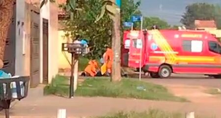 Equipes do Corpo de Bombeiros foram acionadas e socorreram a v&iacute;tima