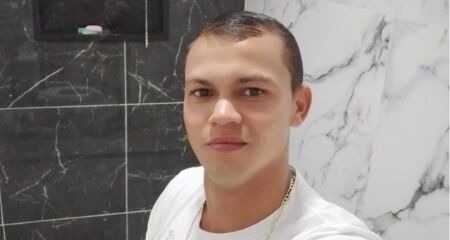 O homem foi encaminhado &agrave; Santa Casa de Campo Grande e est&aacute; internado na ala vermelha do hospital 