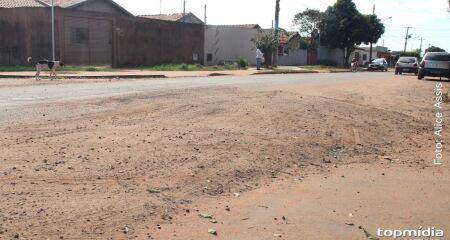 Areia para tapar buraco prejudicou frenagem em atropelamento de crian&ccedil;a no Noroeste