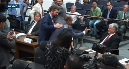 Deputado se irritou com palavreado de Zeca