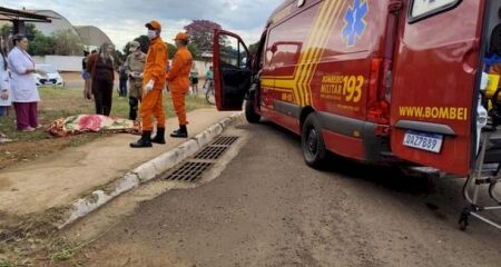  O jovem foi morto por disparos de arma de fogo