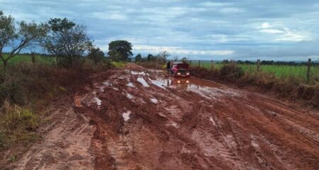 Foto revela estrada caótica
