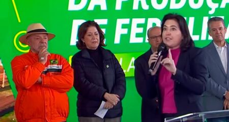 Lula chorou com homenagem de Simone
