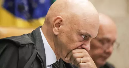 Moraes seria suspeito para atuar no caso
