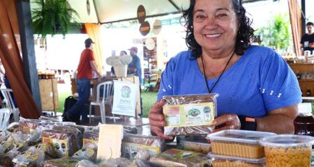 Produtores da agricultura familiar transformam receitas herdadas de gera&ccedil;&otilde;es em renda, identidade cultural e lembran&ccedil;as afetivas