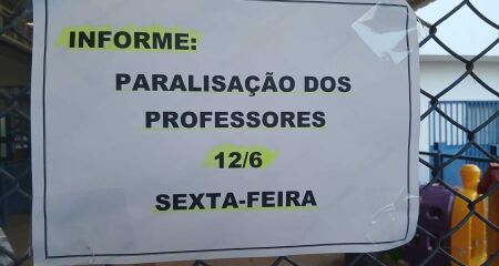 O motivo &eacute; a recusa da proposta de reajuste feita pela prefeitura, referente ao piso salarial de 20h