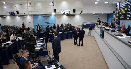 Outros cinco projetos foram aprovados durante a sess&atilde;o 