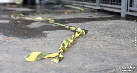 Homem estava pr&oacute;ximo ao local onde Guilherme Soares Gomes Oliveira foi executado e descobriu que havia sido baleado ao tentar fugir dos disparos