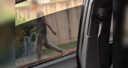 Denúncias apontam que ele fica circulando pela região e pedindo dinheiro