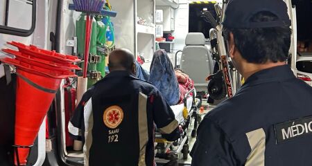 Vítima relatou que havia ido cobrar uma dívida quando foi surpreendida por atiradores
