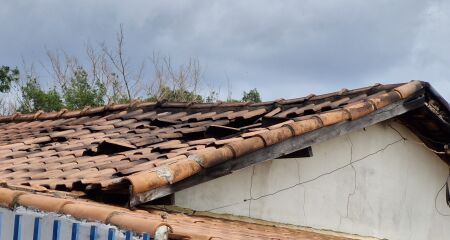 A Polícia Militar foi chamada para atender a uma ocorrência de perturbação de sossego e precisou utilizar spray de pimenta para conter o suspeito