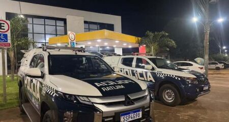 O namorado da jovem não foi atingido por nenhuma bala durante o atentado