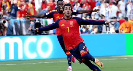 Na prorrogação, Ferran Torres abriu o placar e colocou a Espanha na frente da final da Copa do Mundo contra a Argentina