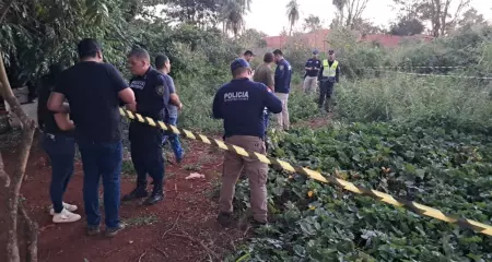 A crian&ccedil;a contou que o suspeito chegou de moto e atirou usando uma espingarda