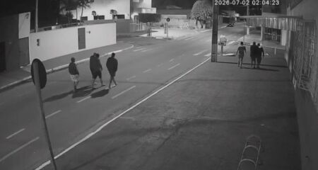 Caso aconteceu em Santa Rita do Pardo e uma das vítimas precisou se esconder em escola
