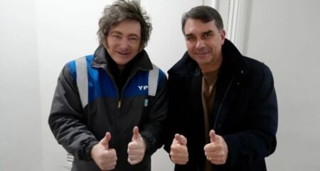 Milei e Flávio Bolsonaro
