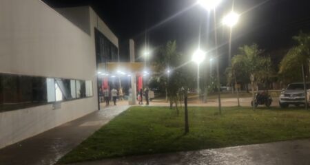 Os dois estavam festejando até o momento em que houve um desentendimento entre os dois