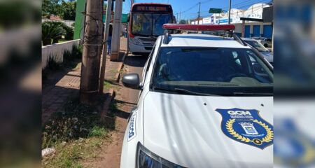 A pequena foi levada para uma unidade de saúde