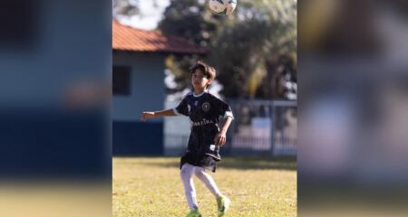 Com a mobiliza&ccedil;&atilde;o das redes sociais, Mateus Fernando Lopes Ara&uacute;jo&nbsp;ter&aacute; a chance de ser avaliado por olheiros do Gr&ecirc;mio Foot-Ball Porto Alegrense