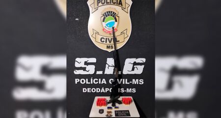 O suspeito de comprar a arma também foi detido