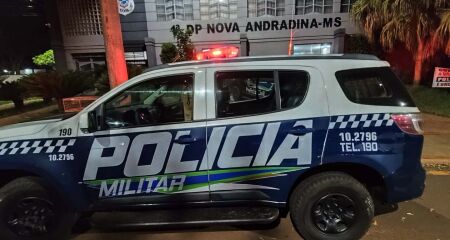 Além de esfaqueadas, as vítimas foram atingidas com pedras e tijolos