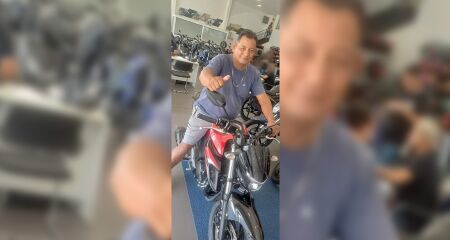 A v&iacute;tima chegou a ser jogada contra uma placa de sinaliza&ccedil;&atilde;o durante a batida