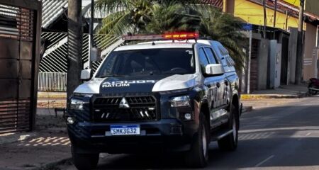 Os dois trabalham juntos na mesma fazenda e estavam bebendo no momento da briga
