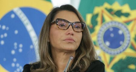 Janja quer derrubar aplicativo 