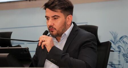 Tavares se inspirou em presidente da Argentina