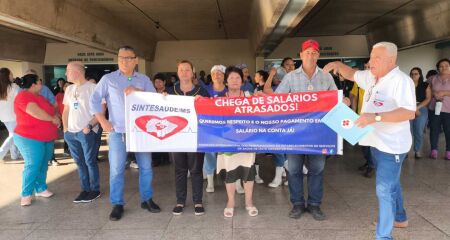 Funcionários temem chegar o Dia dos Pais sem dinheiro na conta