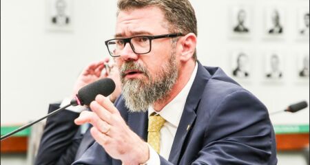 A proposta, de autoria do deputado federal Marcos Pollon (PL-MS), ainda precisa passar por outras etapas de tramita&ccedil;&atilde;o antes de virar lei