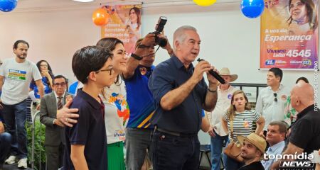 Azambuja afirmou que Fl&aacute;vio come&ccedil;a campanha com foco em pautas nacionais e em uma disputa propositiva