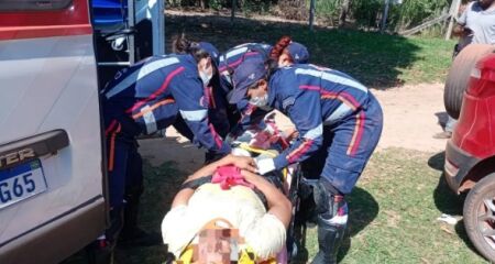 A vítima foi socorrida e encaminhada para um hospital da região