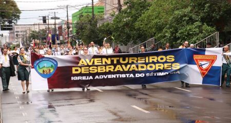 Aventureiros e escoteiros decidiram manter a participação mesmo após Prefeitura suspender oficialmente o evento