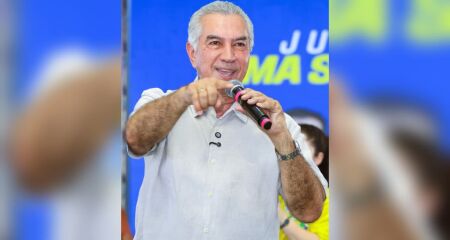 Candidato ao Senado participou de evento político em Campo Grande ao lado do governador Eduardo Riedel e pediu apoio para candidatos aliados