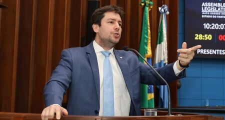 Catan recusa se mostrar ao eleitor em sabatina