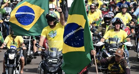 Contar retoma famosas motociatas 