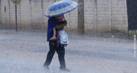 Em algumas regi&otilde;es do estado, as tempestades podem ter queda de granizo e rajadas de vento 