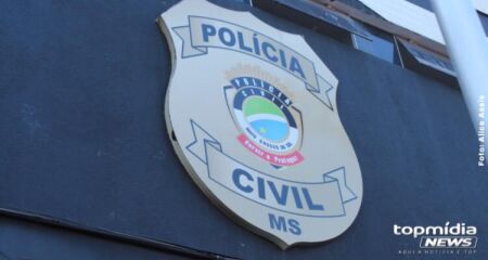A vítima relatou que teria sido agredida por um grupo de quatro homens